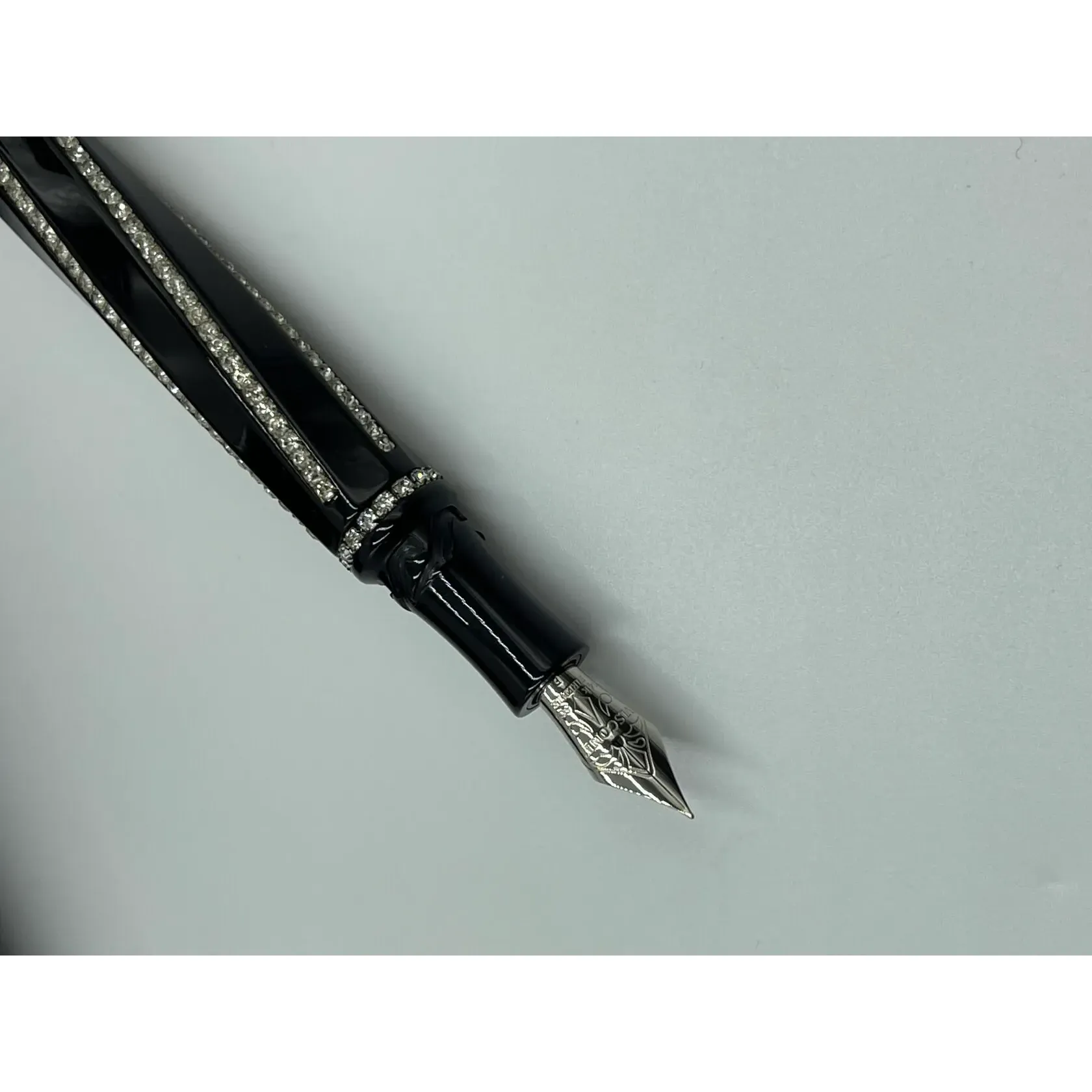 Ручка шариковая и перьевая Visconti Divina Royale черный вставки кристаллы Сваровски