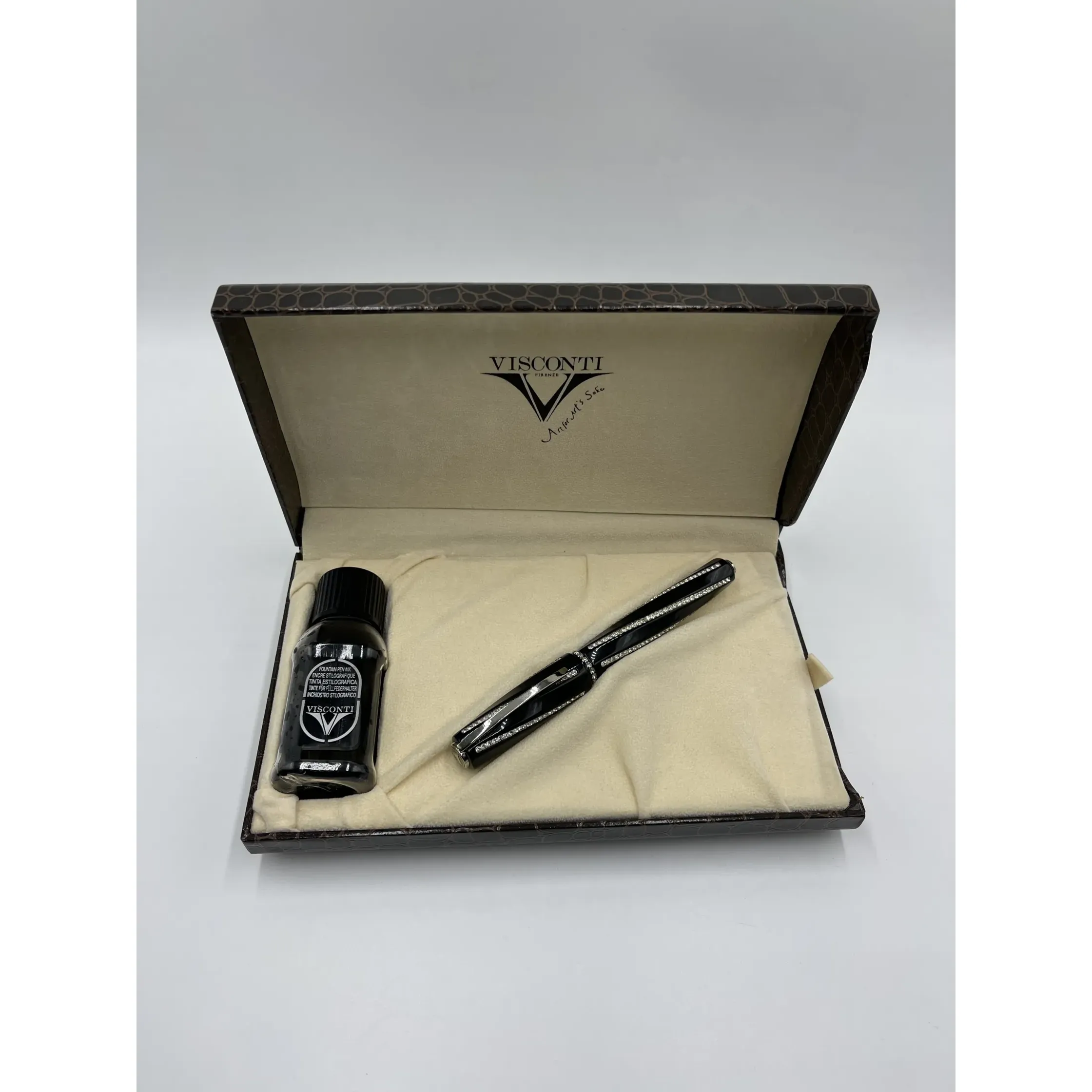 Ручка шариковая и перьевая Visconti Divina Royale черный вставки кристаллы Сваровски